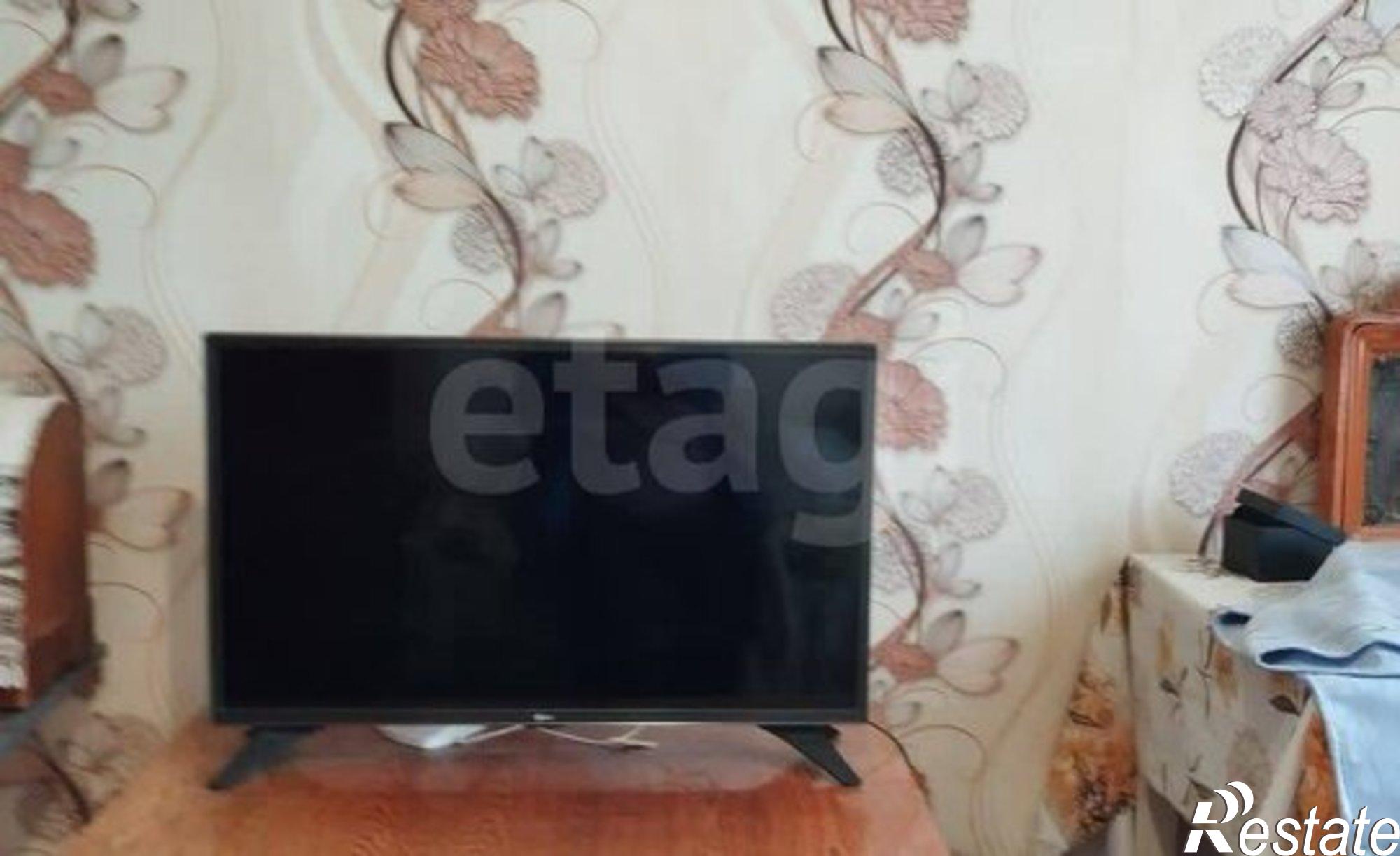 Купить квартиру за 1 800 000 рублей на Кленовая улица, 37