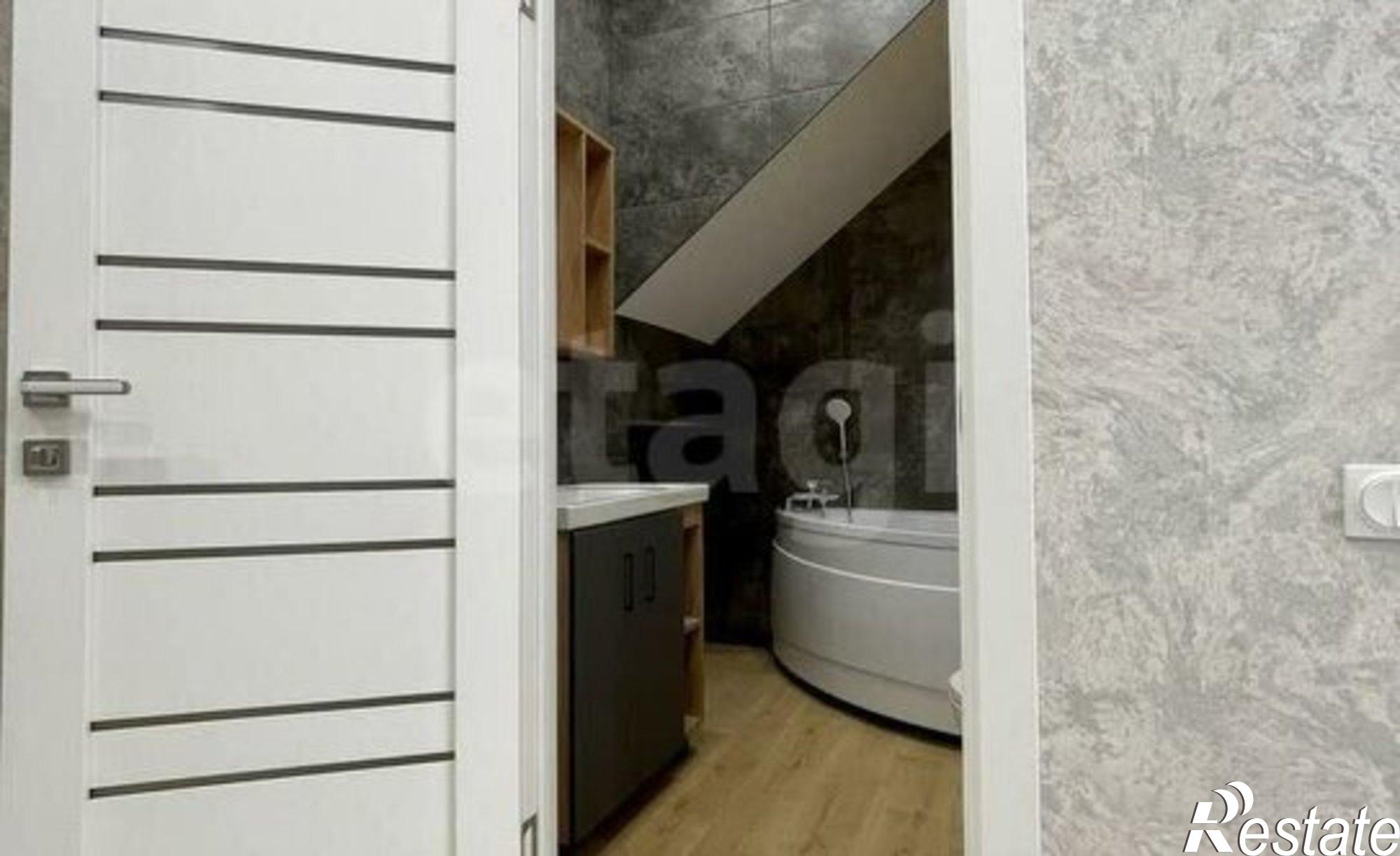 Купить квартиру за 7 500 000 рублей на ул Александровская, 9