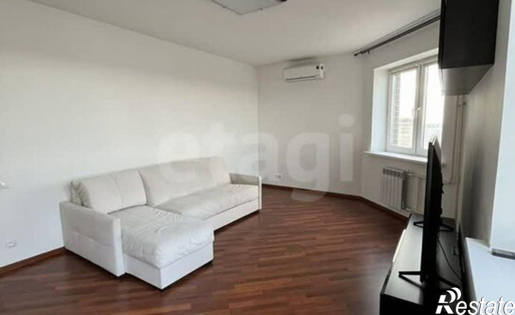 Купить квартиру за 12 000 000 рублей на Оснабрюкская улица, 32