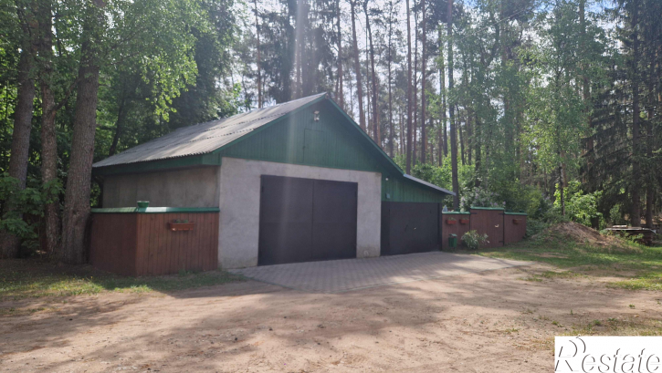 Гараж/парковка Деревня Лесная