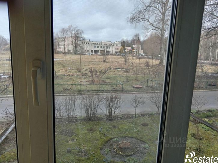2-комн квартира деревня Карачарово, 1б