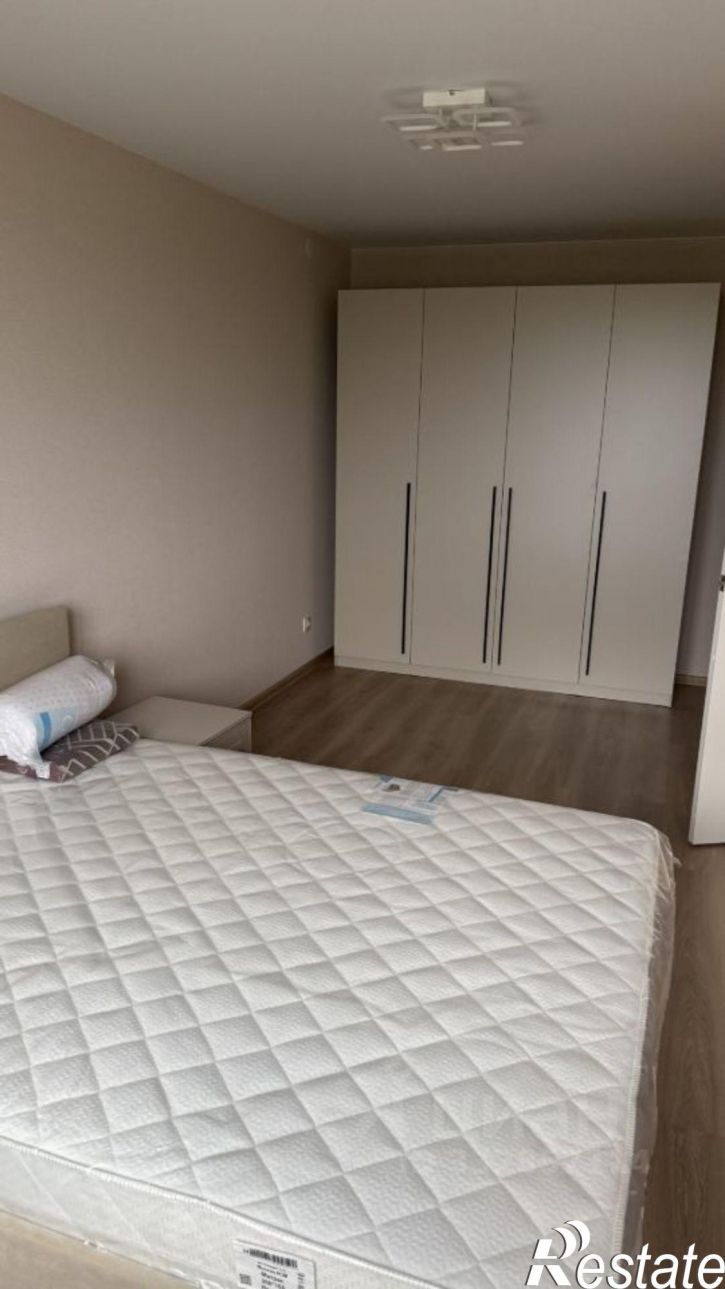 1-комн квартира ул Сергея Есенина, 37,  д. 37