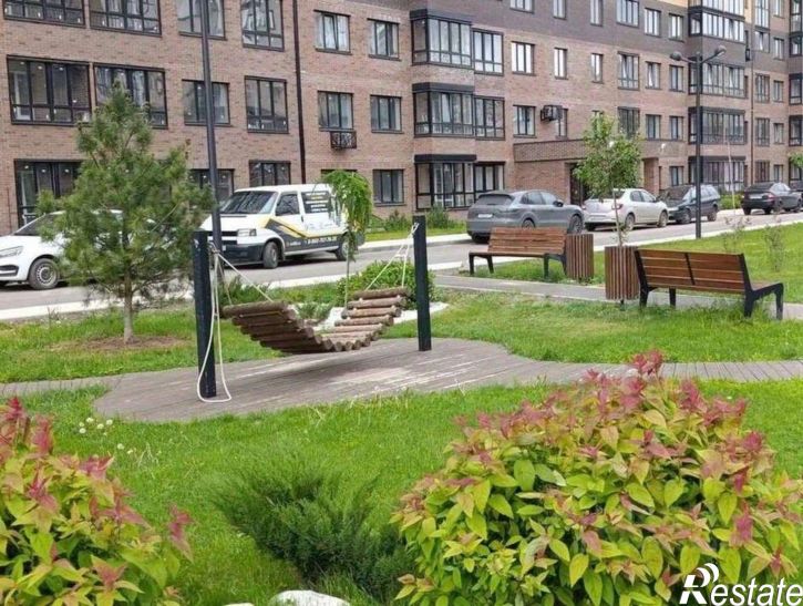 2-комн квартира улица Лемешева,дом 6