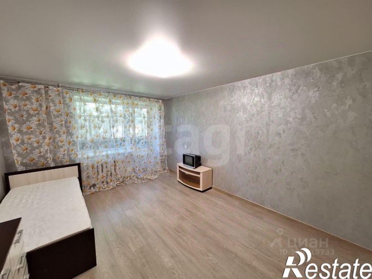 3-комн квартира улица Крупской, 2,  д. 2
