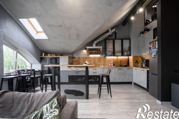 2-комн квартира улица Спартака, 40,  д. 40